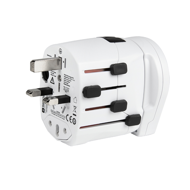 World Adapter PRO - World & USB